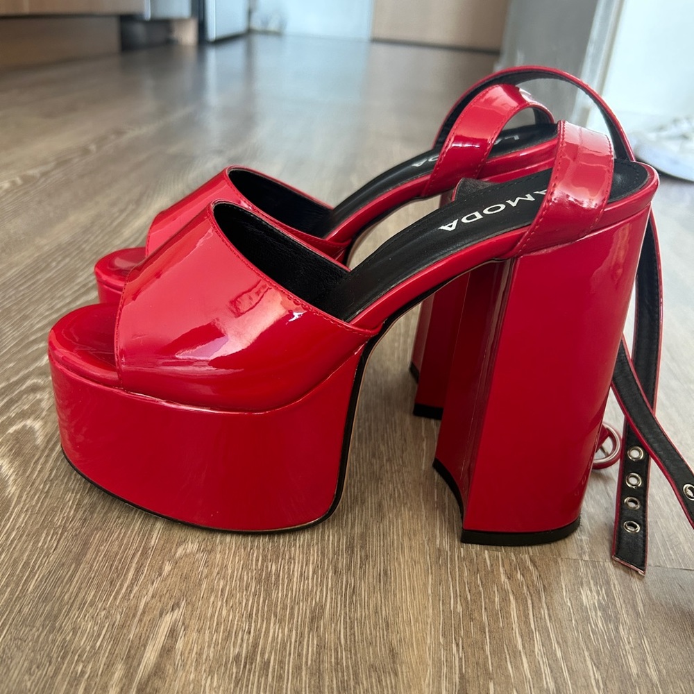 Lamoda red parent leather heels